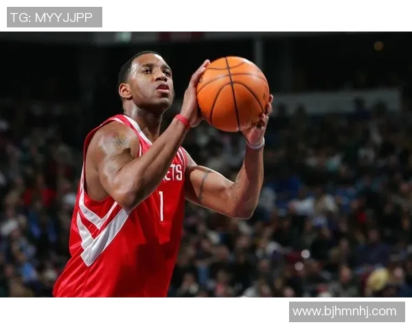 CBA激战麦迪领衔青岛队对决江苏队精彩瞬间回顾